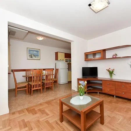 Apartament Gravic 2