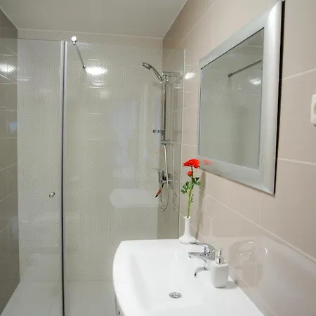 Apartament Gravic 2 *