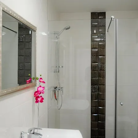 Apartament Gravic 2 *